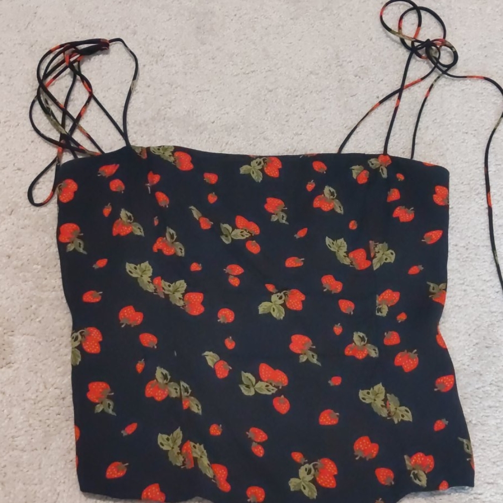 Reformation cherries top